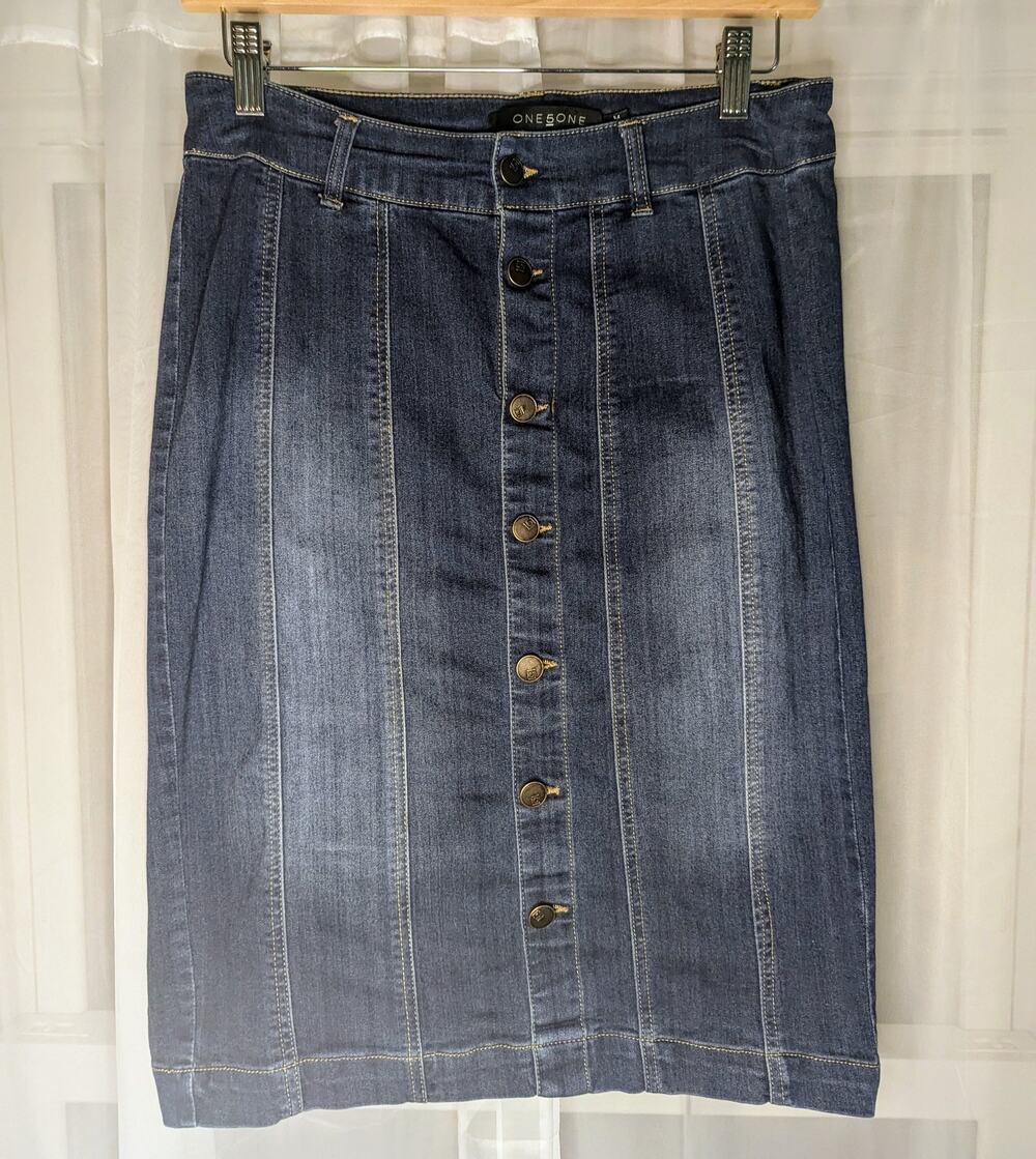One 5 One Knee-Length Denim Stretch Skirt - Size M